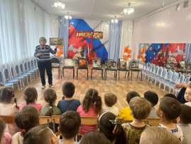 Выставка картин к Дню Победы Выставка картин к Дню Победы.